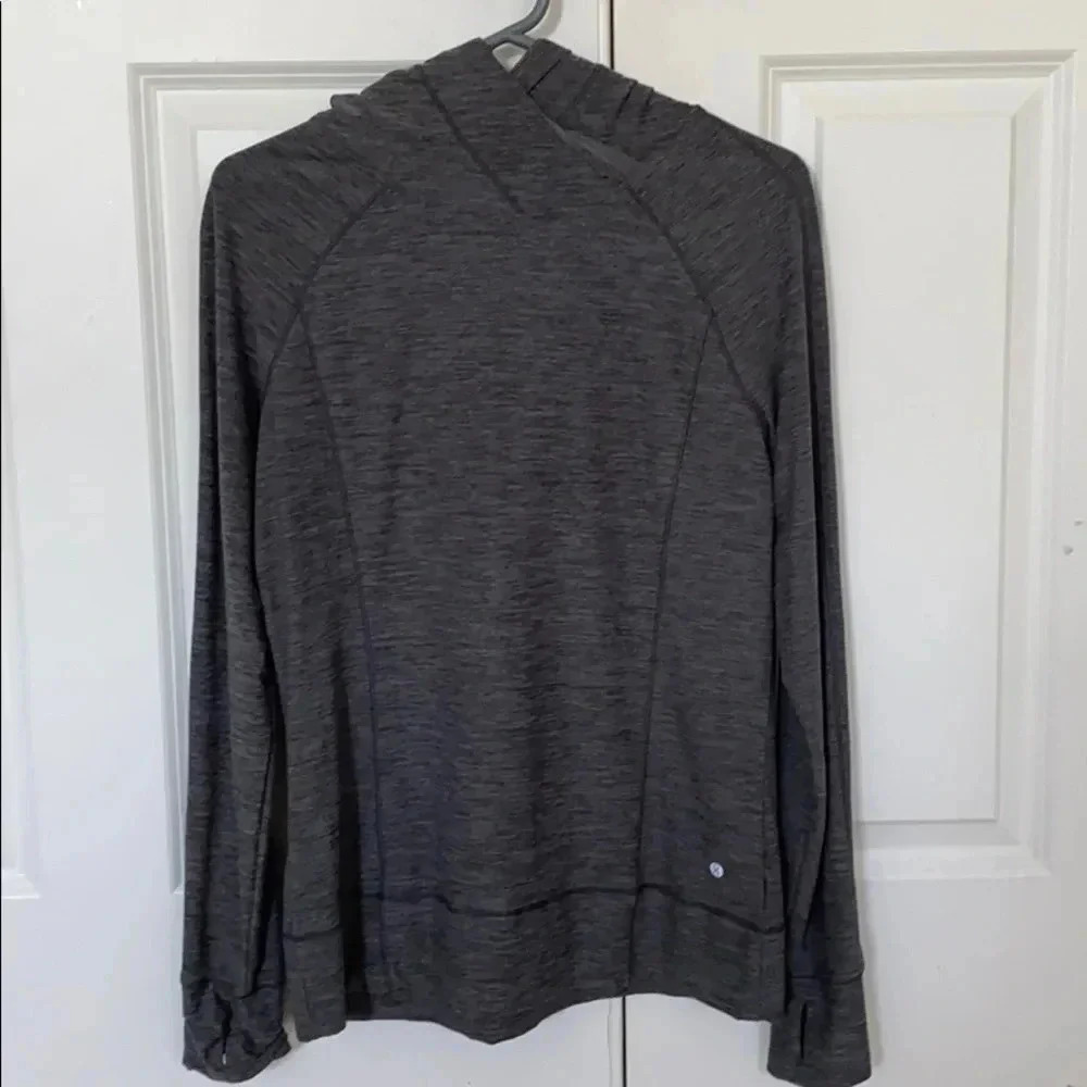 Layers Hooded Pullover size medium gray, black polyester blend lightweight
